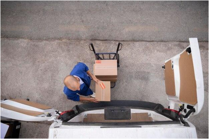 Working With a Moving Company on a Budget