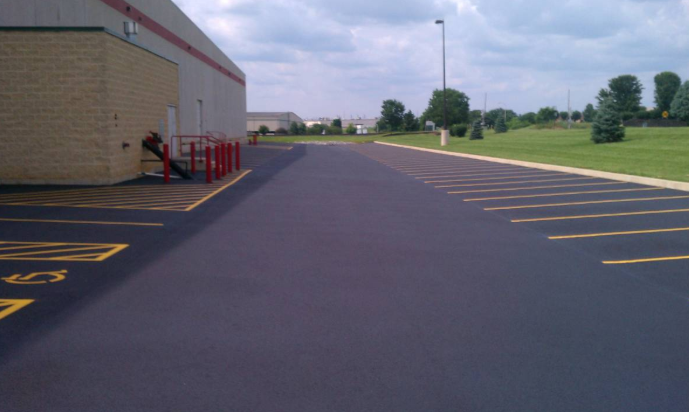 Asphalt Parking Lot Can Improve Accessibility for Your Business